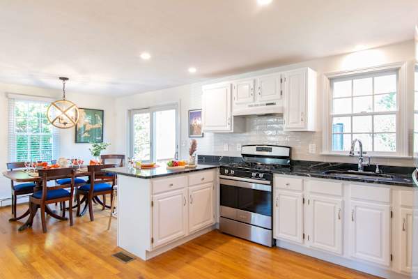 Photo 2 of Del Mar #17742 - Walk to Buck's Pond, Dog Friendly, Central AC!