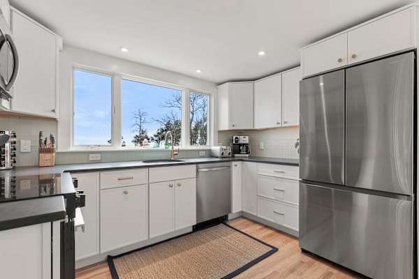 Photo 7 of Del Mar #15594 - Waterfront Oasis with Game Room, Newly Renovated!