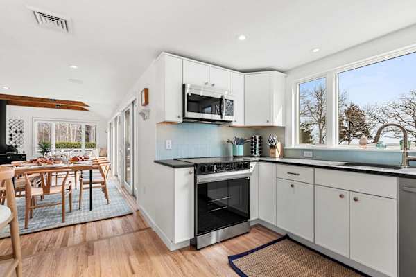 Photo 8 of Del Mar #15594 - Waterfront Oasis with Game Room, Newly Renovated!