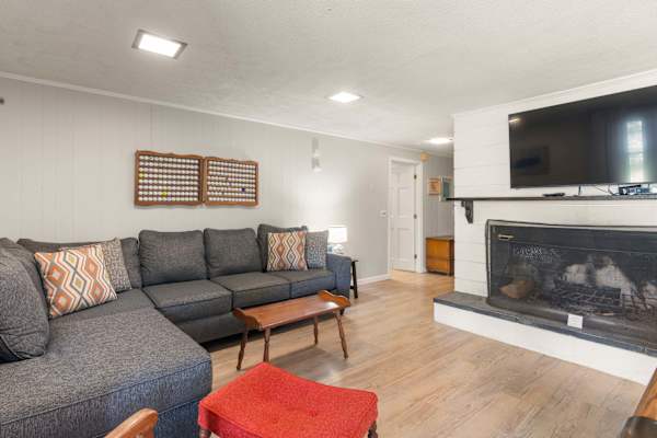 Photo 3 of Del Mar #16701 - Central AC, Game Room, Dog-Friendly!