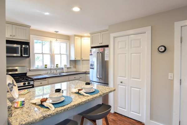 Photo 8 of Del Mar #11108 - 4 min Walk to Commercial Street and Beach!