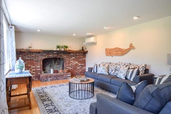 Photo 3 of Del Mar #14484 - 4 Mins to Bayside Beaches!