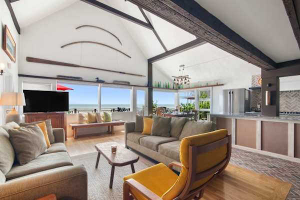 Photo 5 of Del Mar #11105 - Beachfront on Commercial St w/ Water Views!