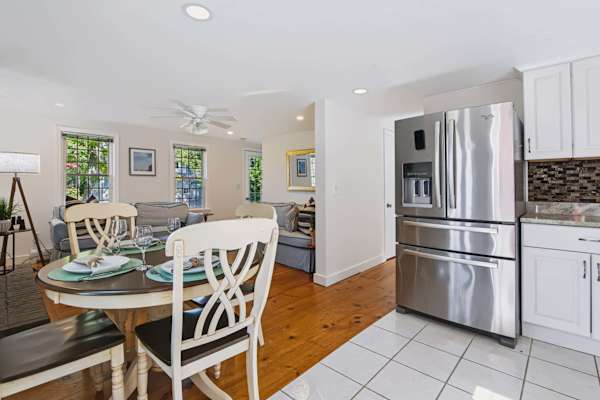Photo 8 of Del Mar #18847 - Minutes from Bay Beaches, Ping Pong and A/C!