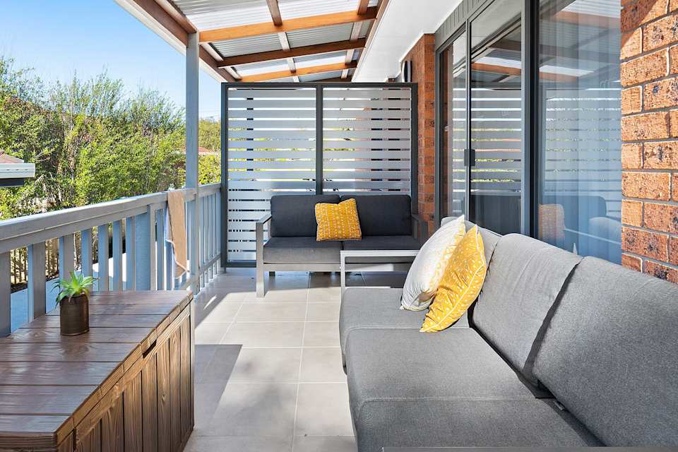 Pet-friendly holiday home deck at Tuross Head