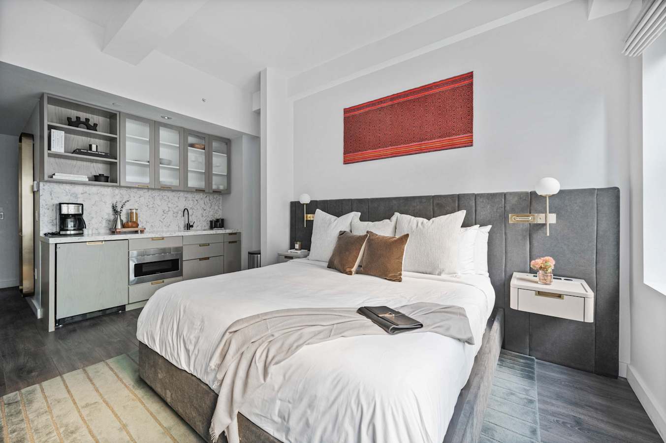 17John: Classic King Studio Apartment
