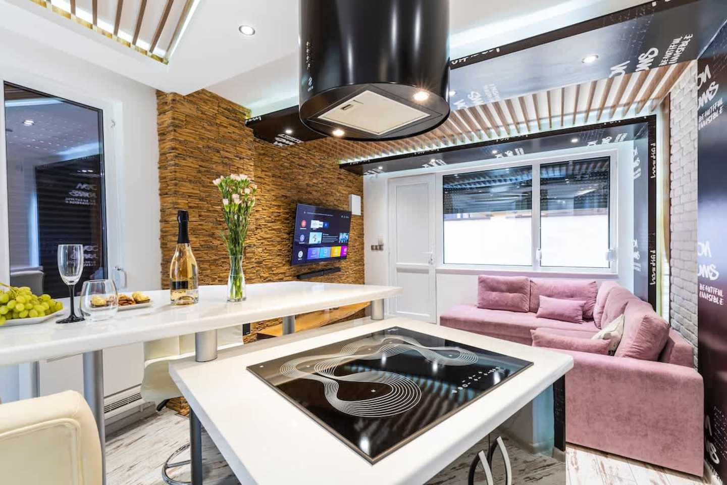 Modern 1BD Flat with Parking near the city centre - Image 1