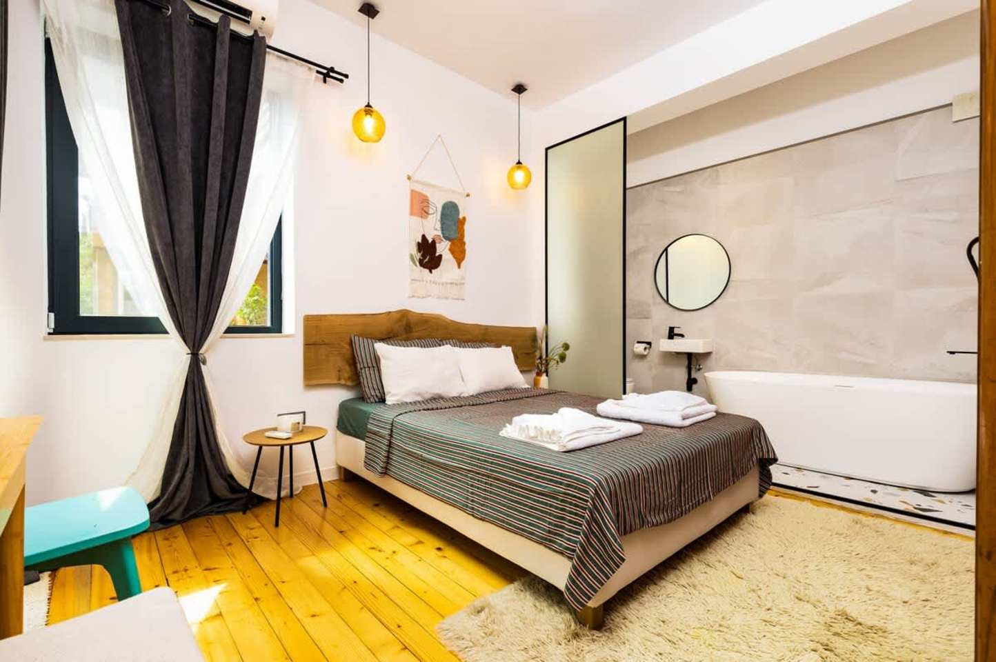 Chic and Charming 2BD Flat in the Heart of Plovdiv - Image 1