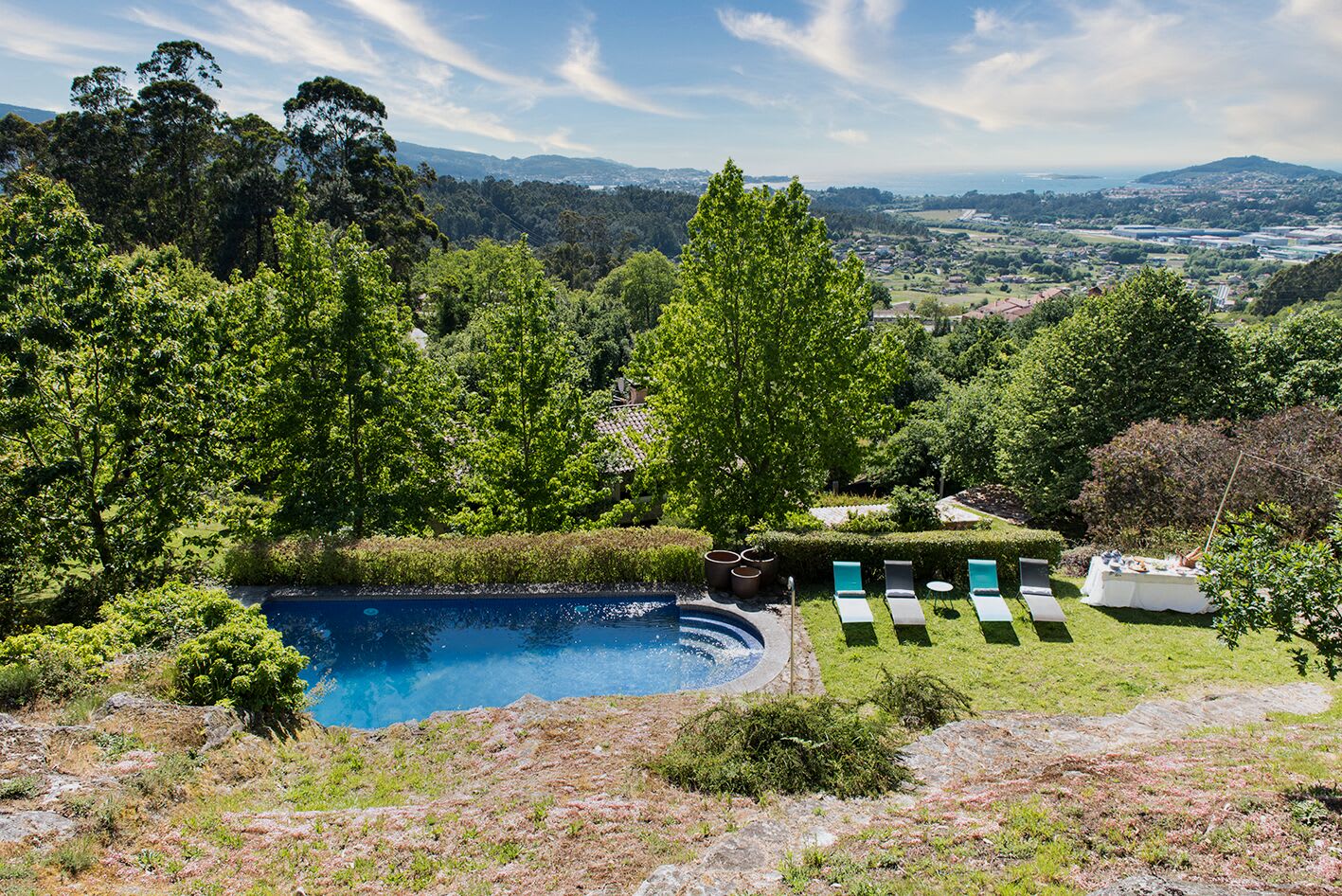  con piscina en plena naturaleza