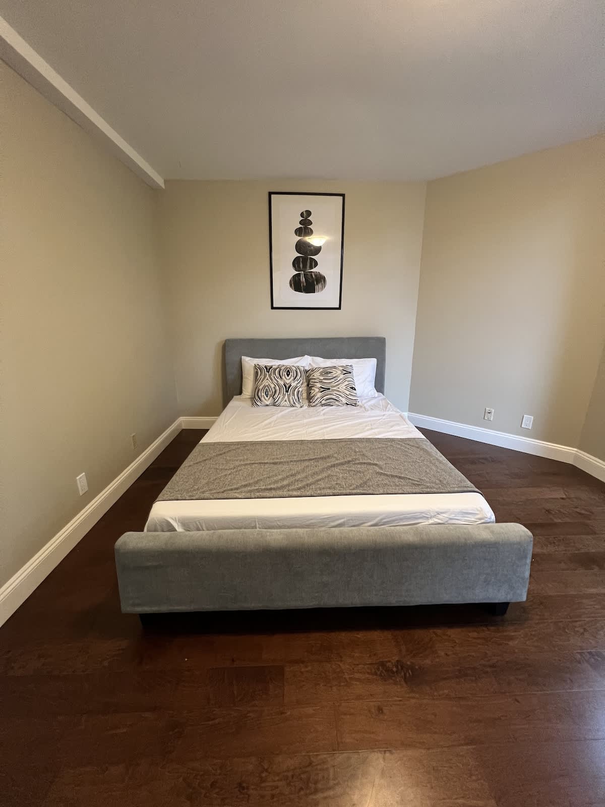 Elegant Pennyfarthing Hideaway