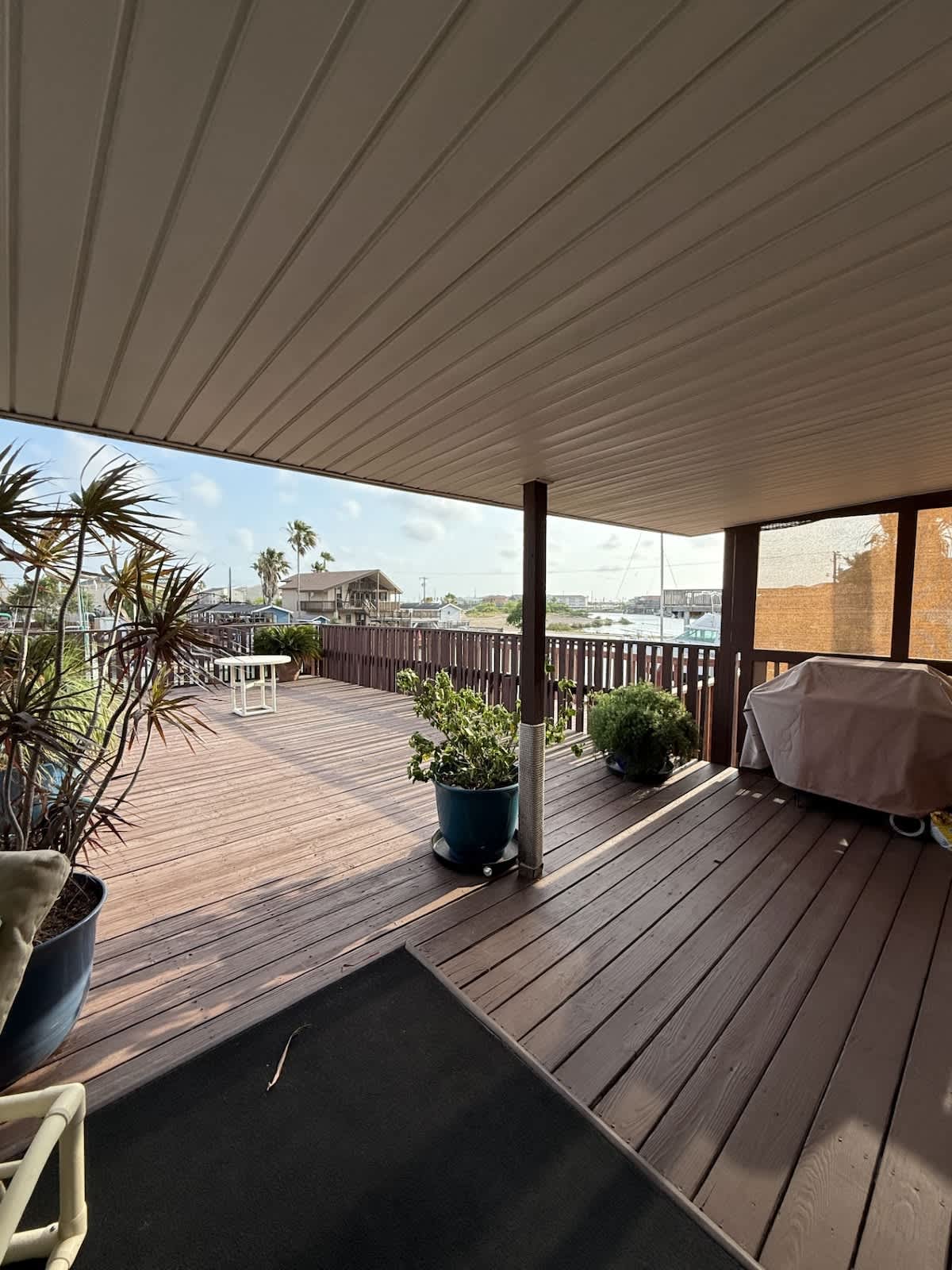 Relaxing Gulf Coast Getaway with a Waterfront Deck | Photo 13