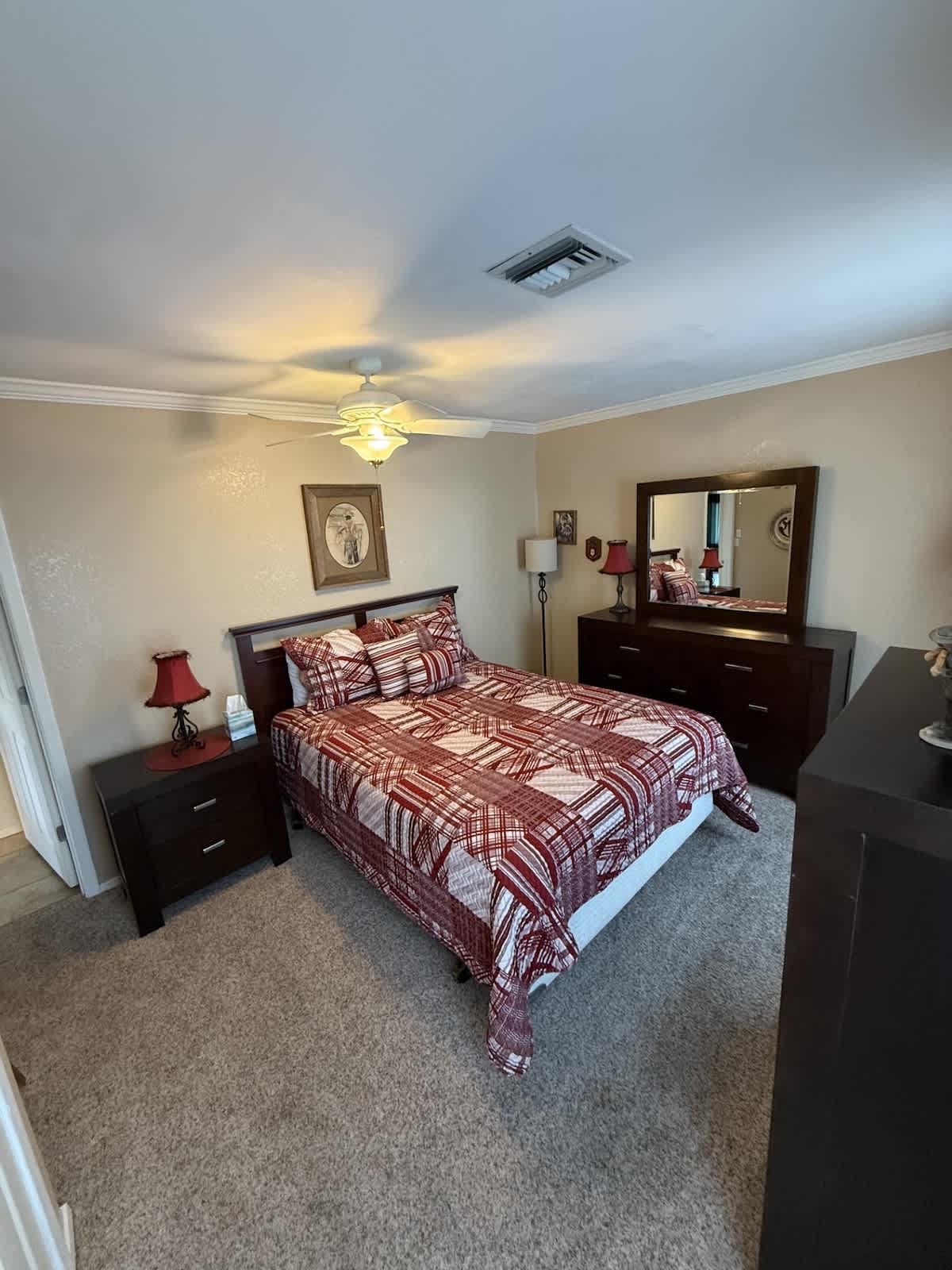 Relaxing Gulf Coast Getaway with a Waterfront Deck | Photo 10