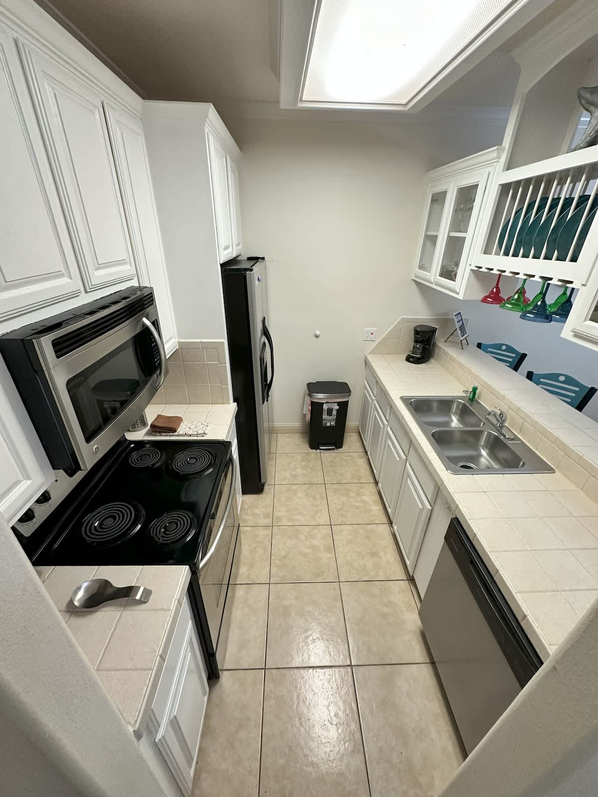 Kitchen: Fully equipped kitchen with silver appliances and all the essentials you need to cook your favourite meals during your stay.