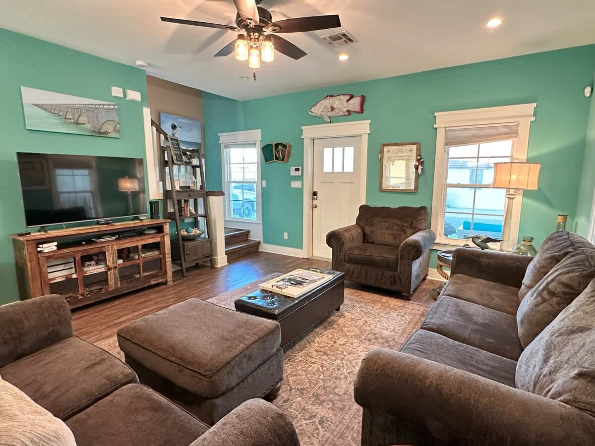 Canal Front Retreat w Boat Dock Coastal Views 3