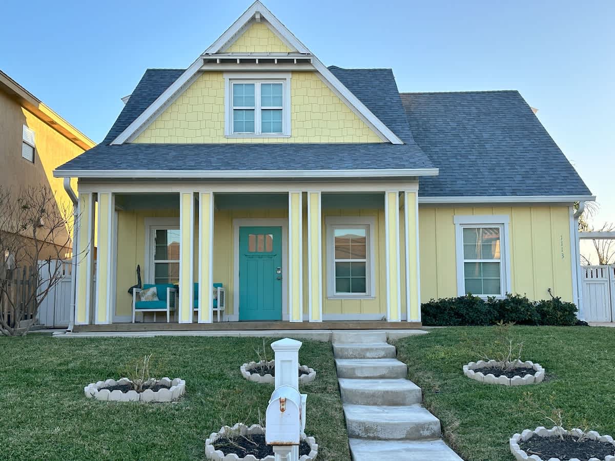 Canal Front Retreat w Boat Dock Coastal Views 4