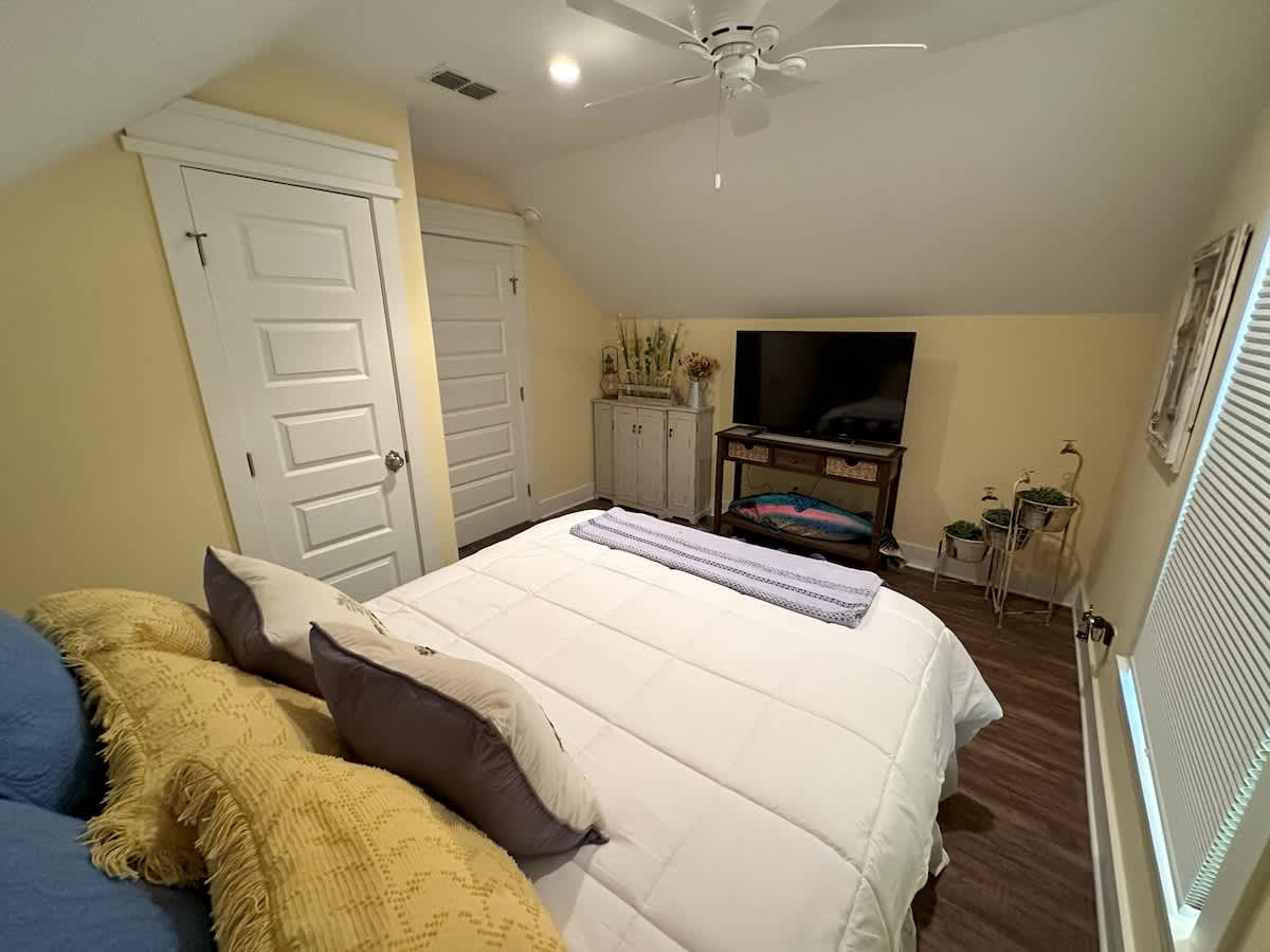 Canal Front Retreat w Boat Dock Coastal Views | Photo 13