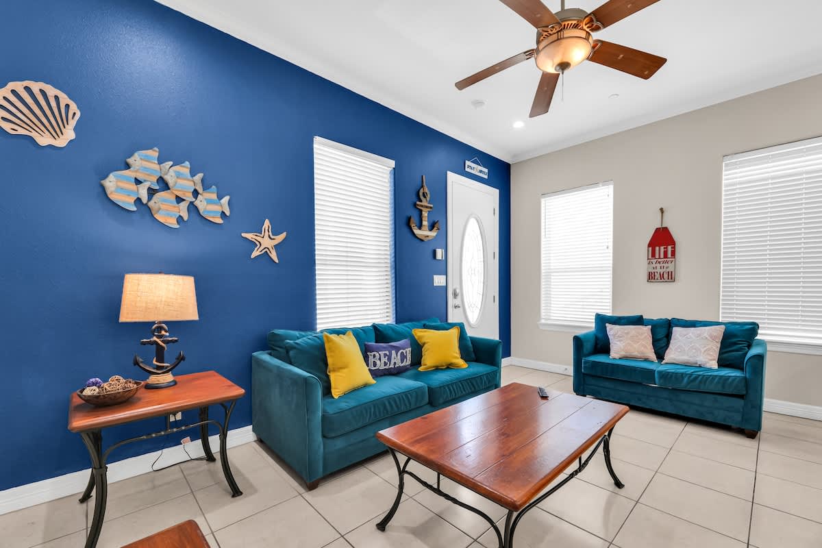 Beachfront Condo with Private Balcony Pool 6