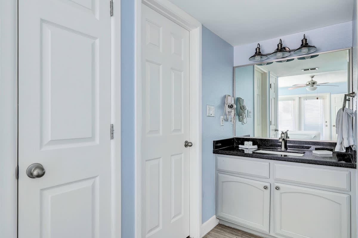 Gulf Coast Beach Front Condo with Private Balcony | Photo 18