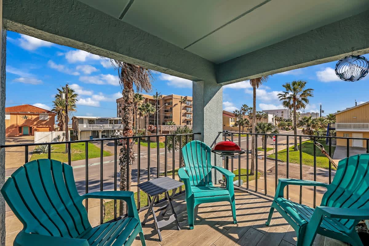 Gulf Coast Beach Front Condo with Private Balcony 4