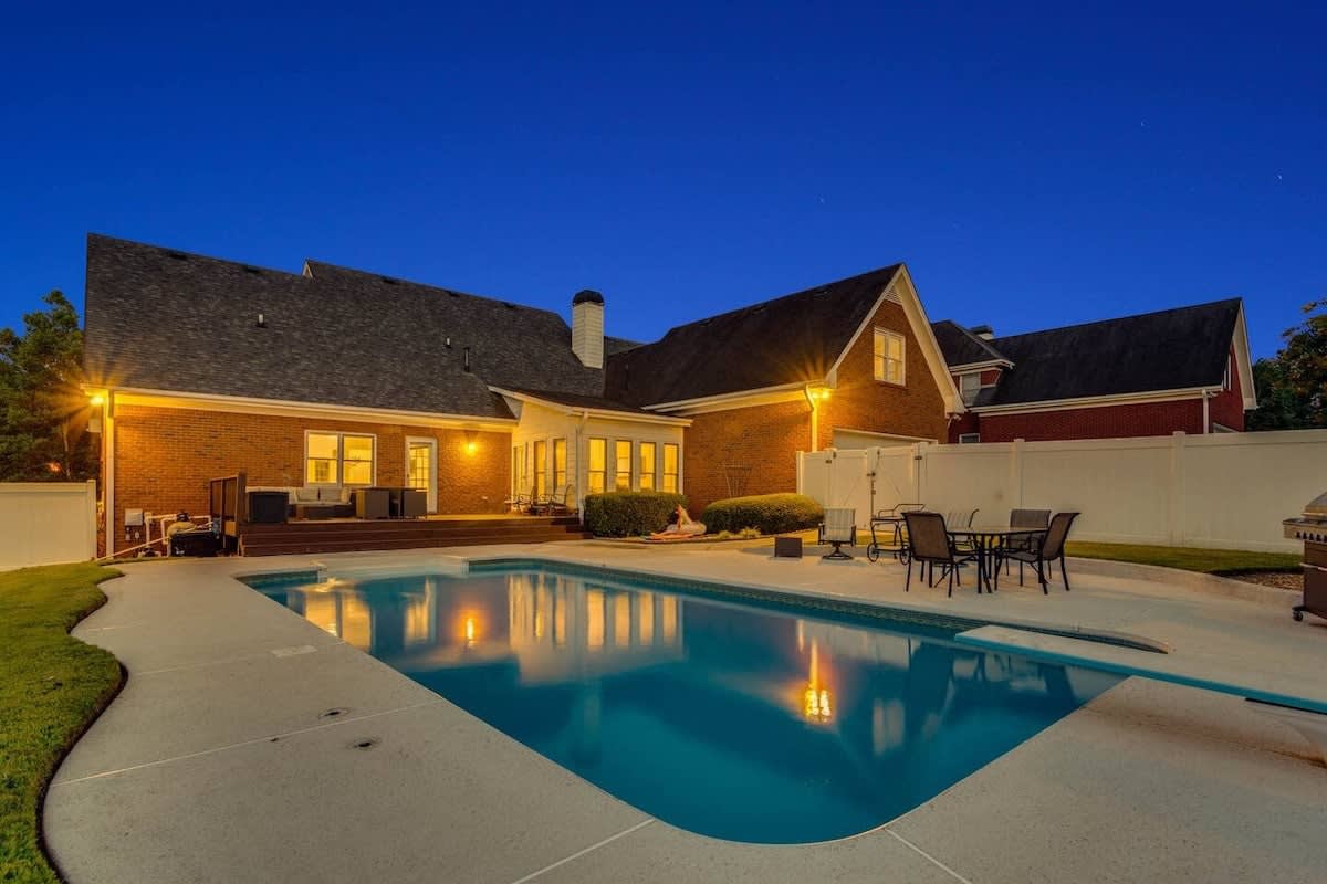 Atlanta 5BR Luxe Pool Retreat,Sleeps 12