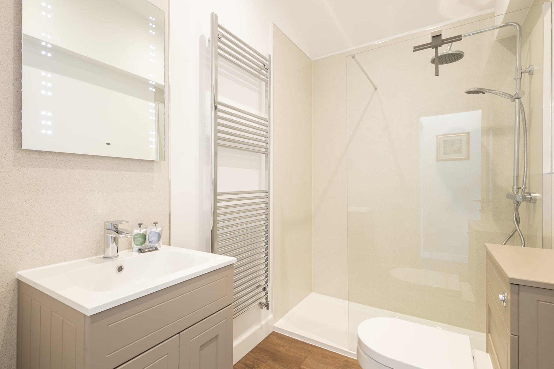 STAY Scarborough's Sanderling Chase – 2 Bed Apartment – photo 4