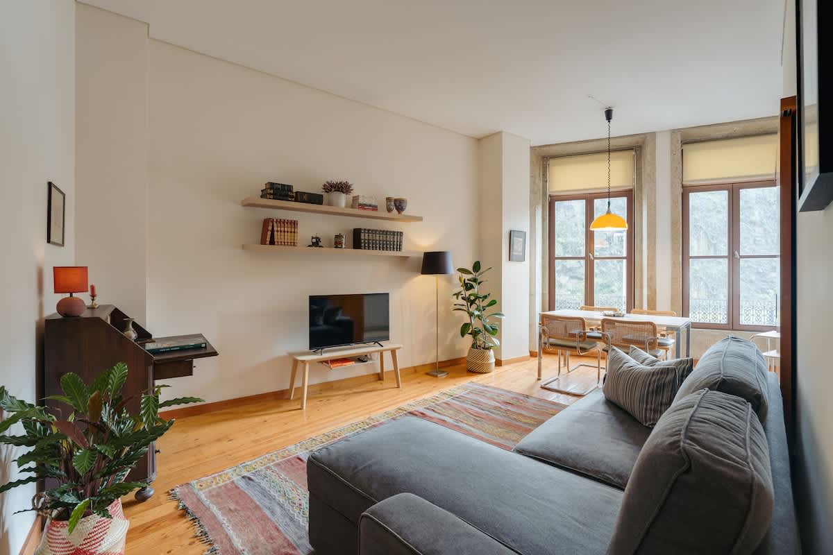 Downtown Apartment | São Bento View | DA’Home — Porto, Porto District — vacation rental