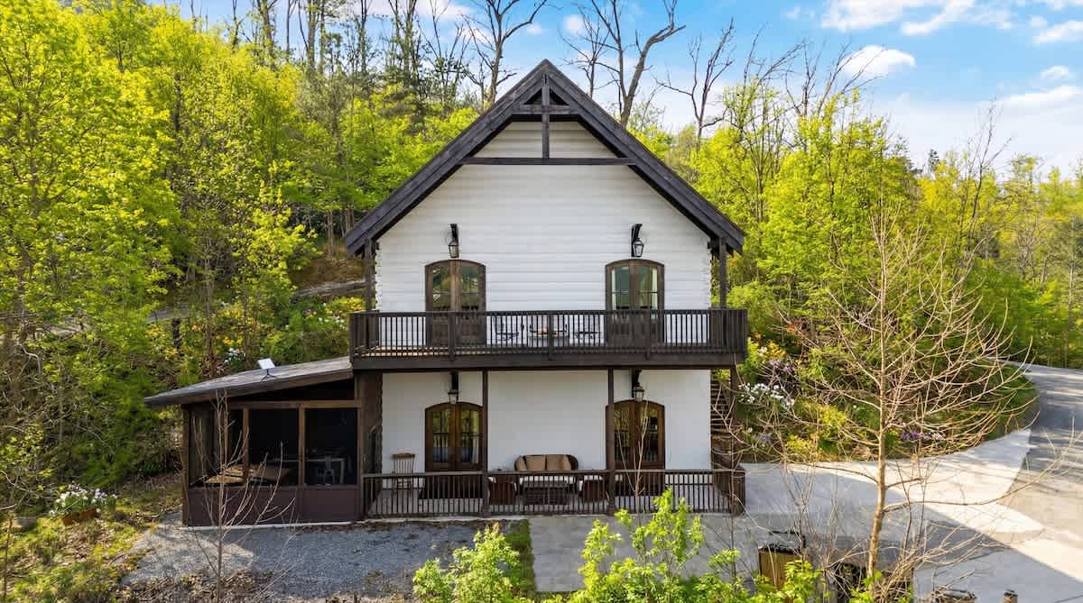High End Design Near Downtown Gatlinburg/Views — Gatlinburg, TN — vacation rental