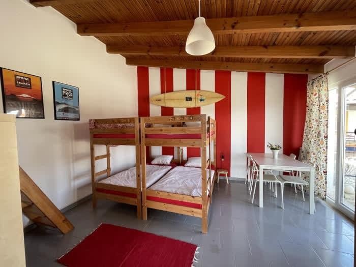 Da Silva Surfcamp Red Suite for 7 People — Praia da Areia Branca, Lisboa — vacation rental