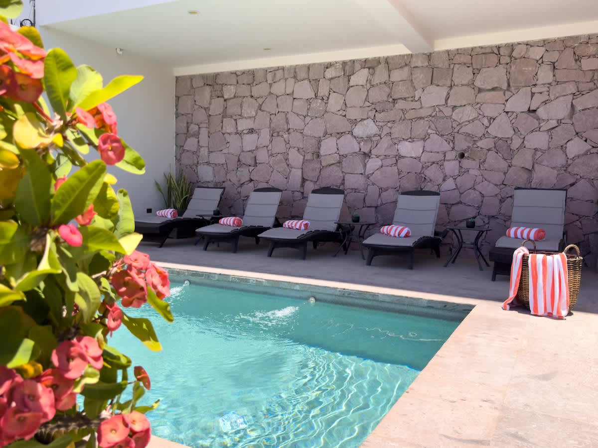 Private pool rooftop and BBQ, Malecon 5 min walk — La Paz, Baja California Sur — vacation rental