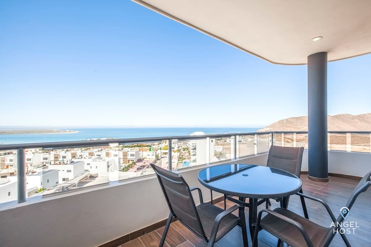 7th-floor incredible ocean view  2 pools — La Paz, Baja California Sur — vacation rental