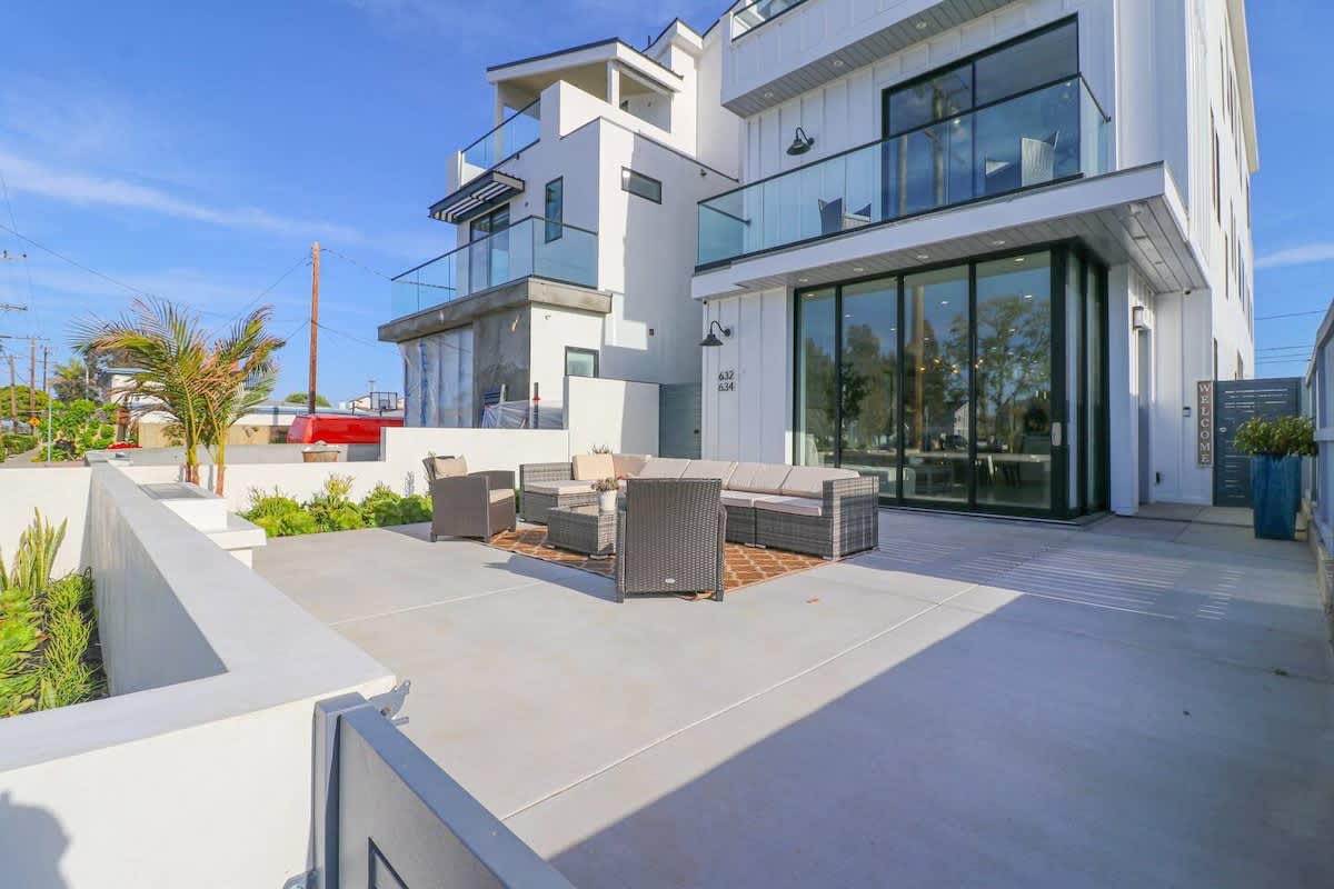 Outdoor Patio - Patio Furniture and firepit.