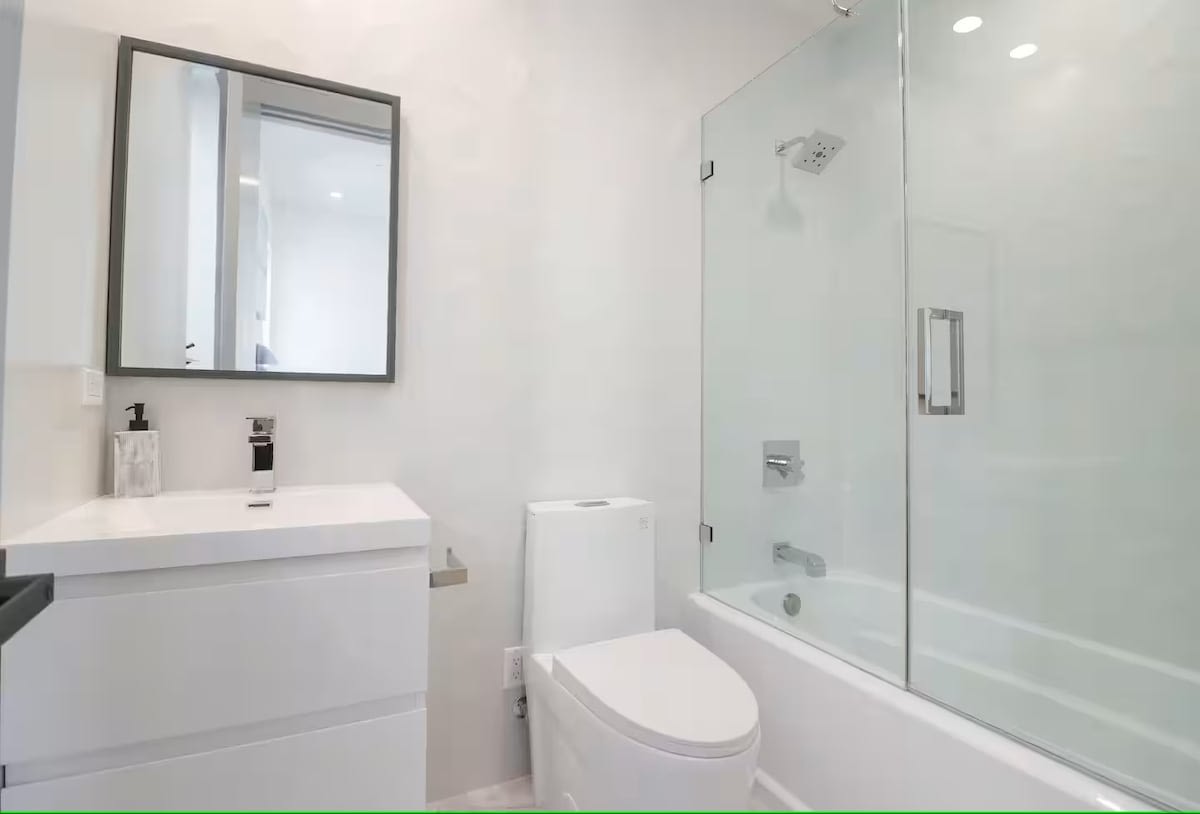 One En Suite Bathroom