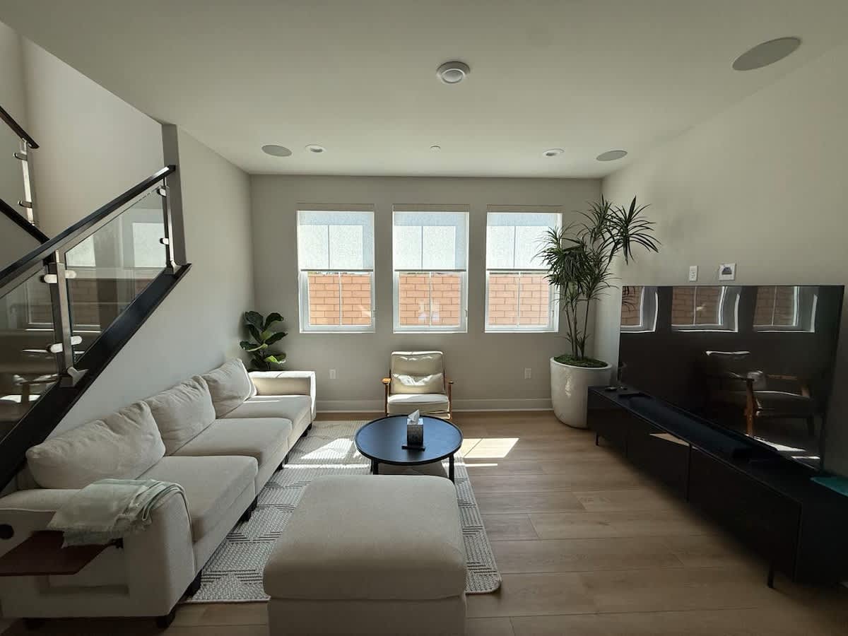 Property Image 0