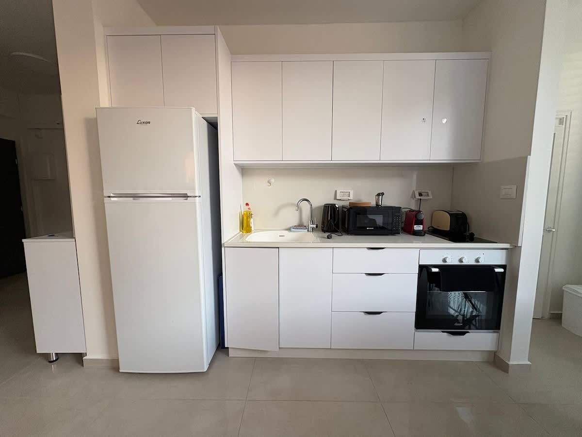 Trust Inn 3- Central TLV Getaway