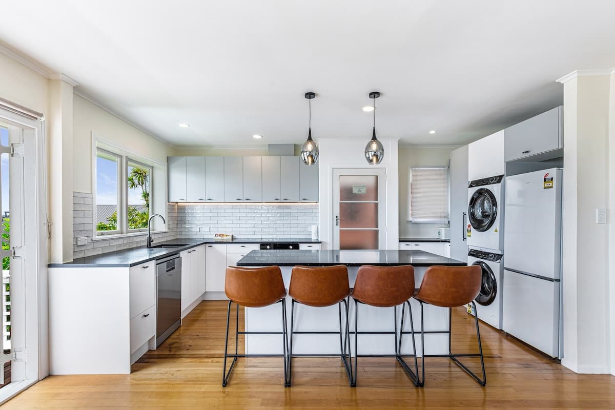 Serene 2BR Home in Meadowbank w Balcony Parking | Photo 3