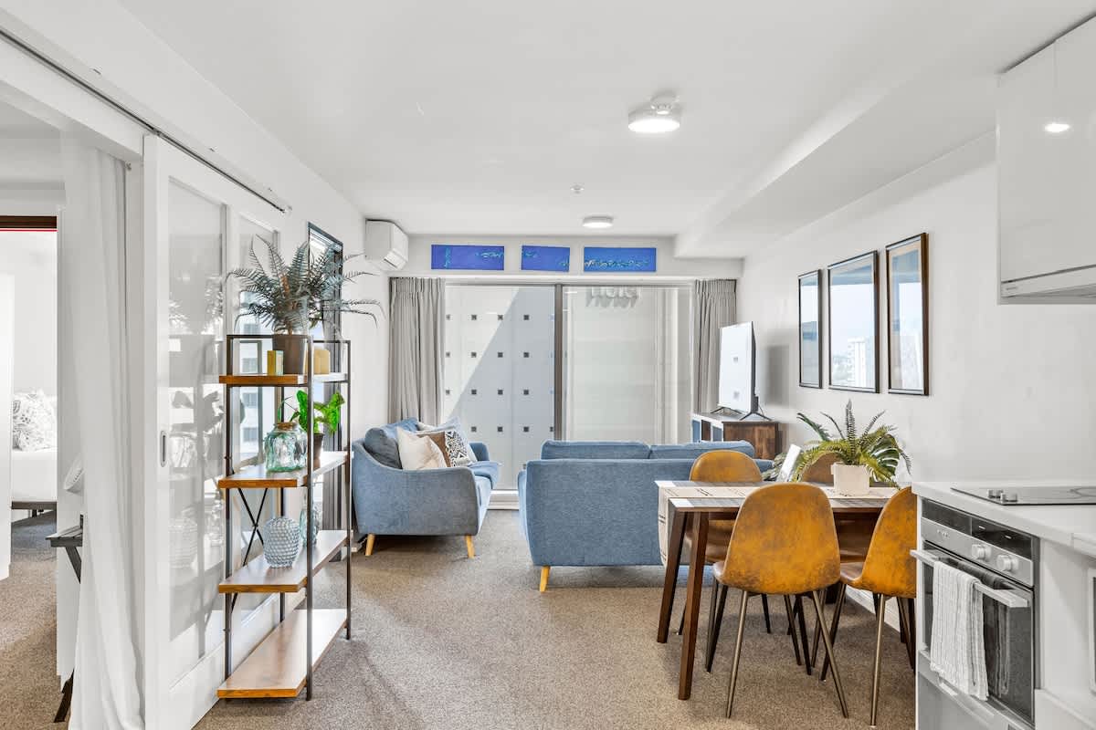 2BR Apt with Balcony Parking in Prime Spot | Photo 3