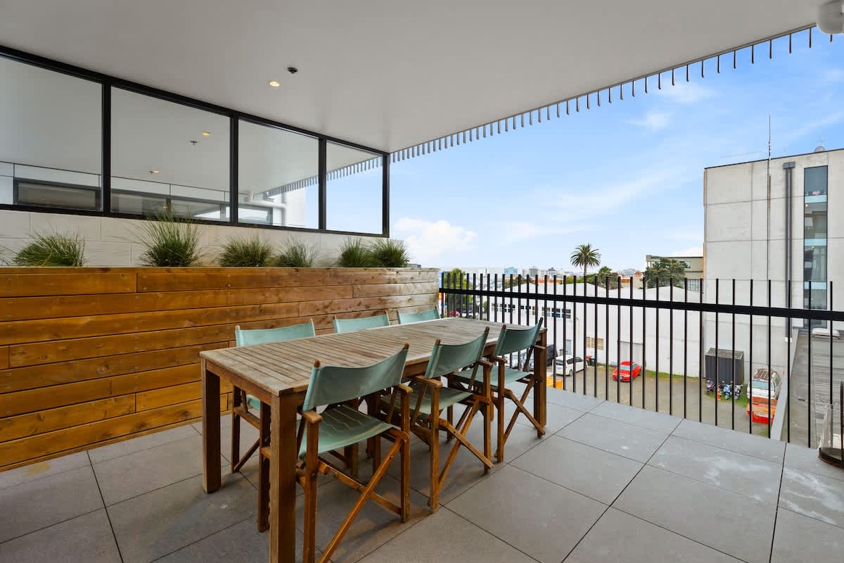 Beautiful 2BR Near Auckland CBD Zodiak Stays | Photo 2