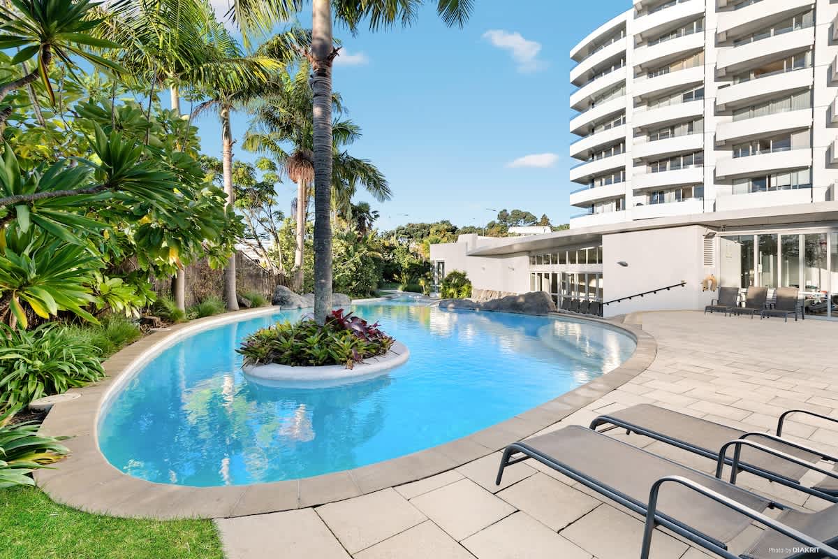 Modern CBD Stay with Harbour View Zodiak Stays