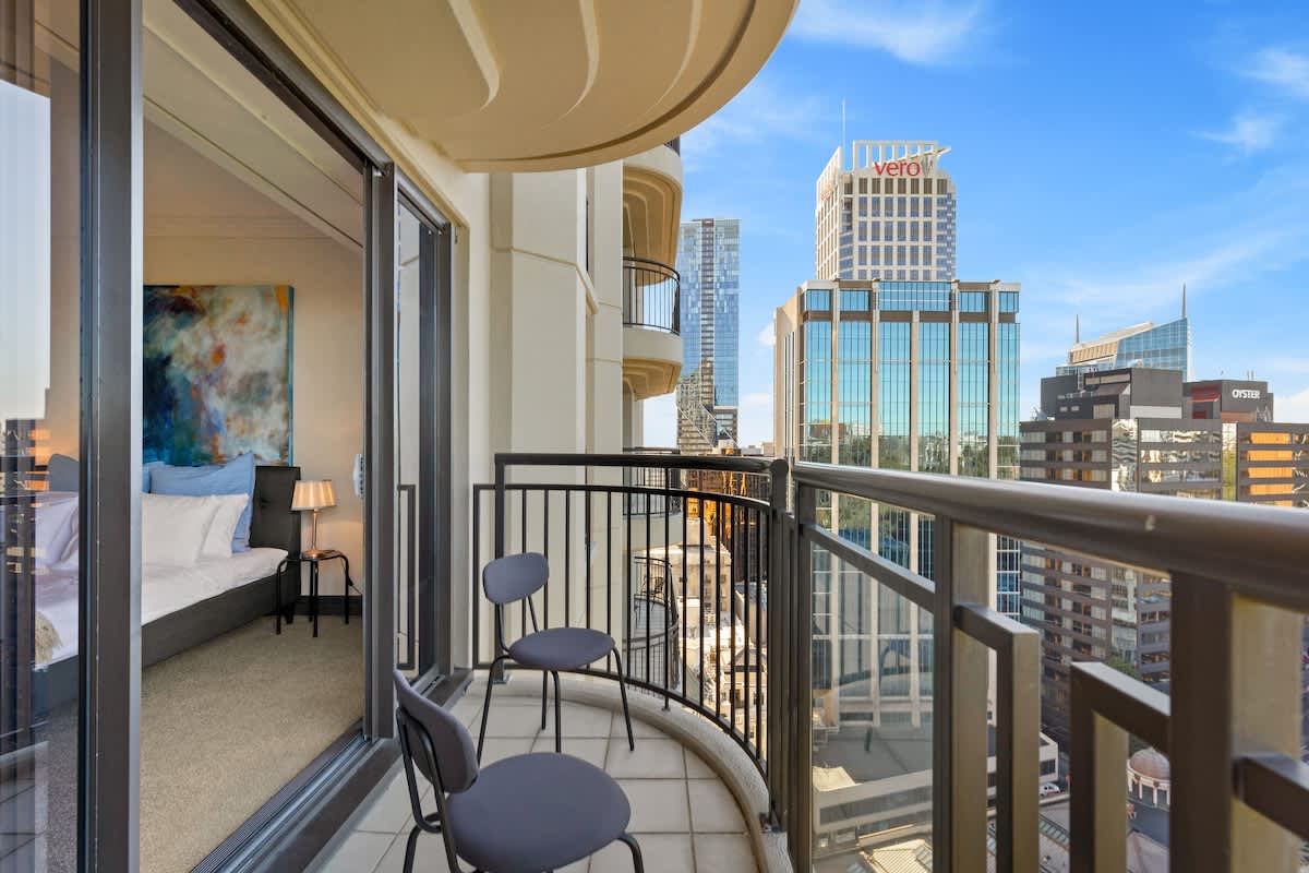 Quiet 1BR with park view Pool Gym Zodiak Stays