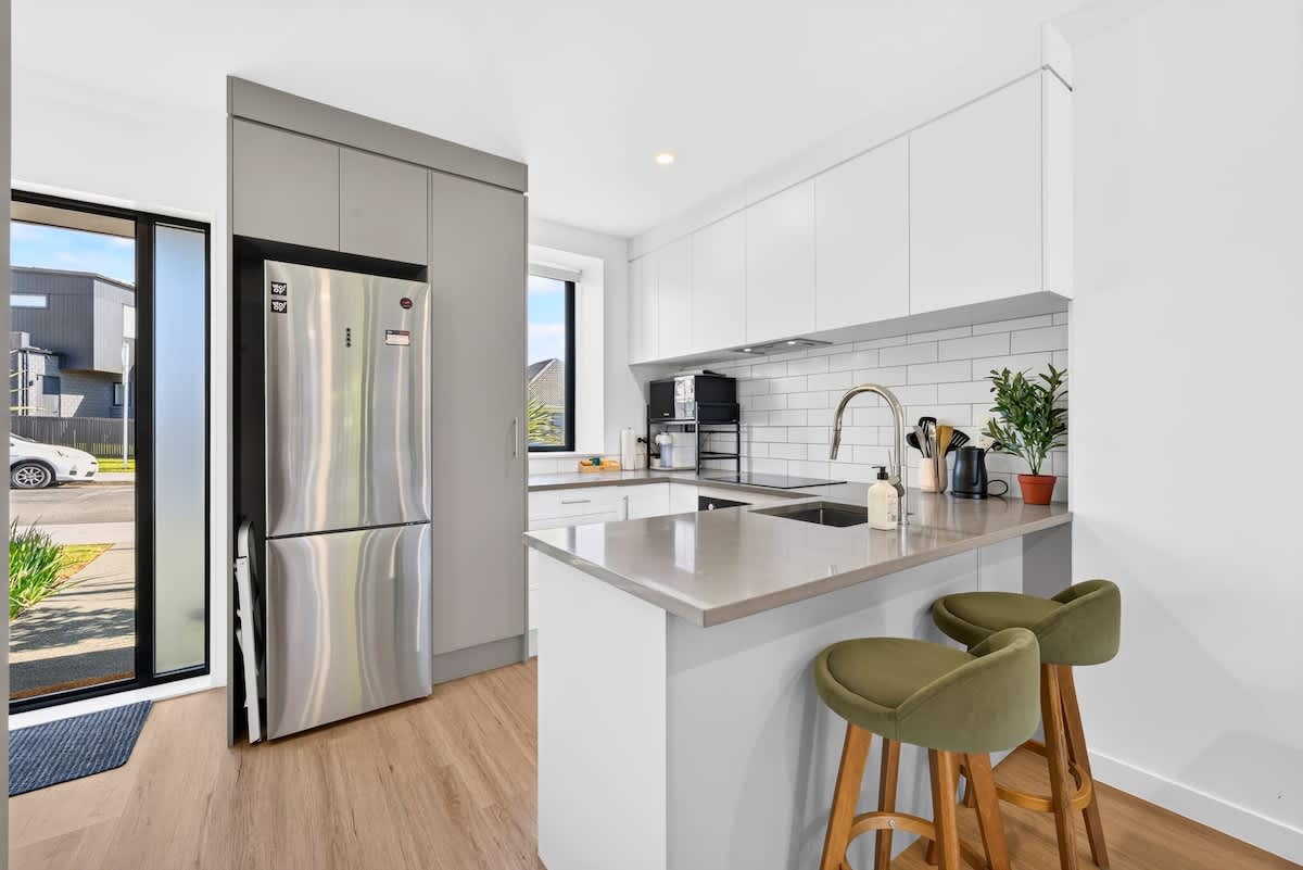 Serene 3BR Home Close to City Parks Zodiak Stays | Photo 3
