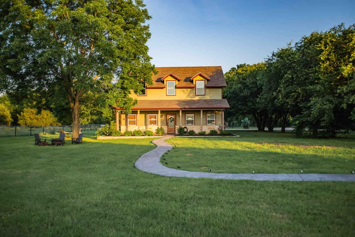 Brazos Shores- Spectacular 4 Bedroom House — Waco, TX — vacation rental