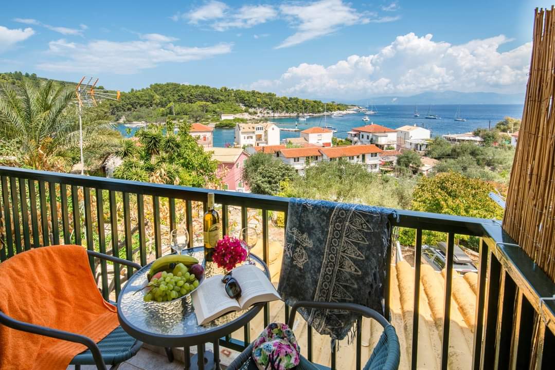Fenia's Studio - Charming Getaway in Gaios, Paxos — Gaios, Paxoi — vacation rental