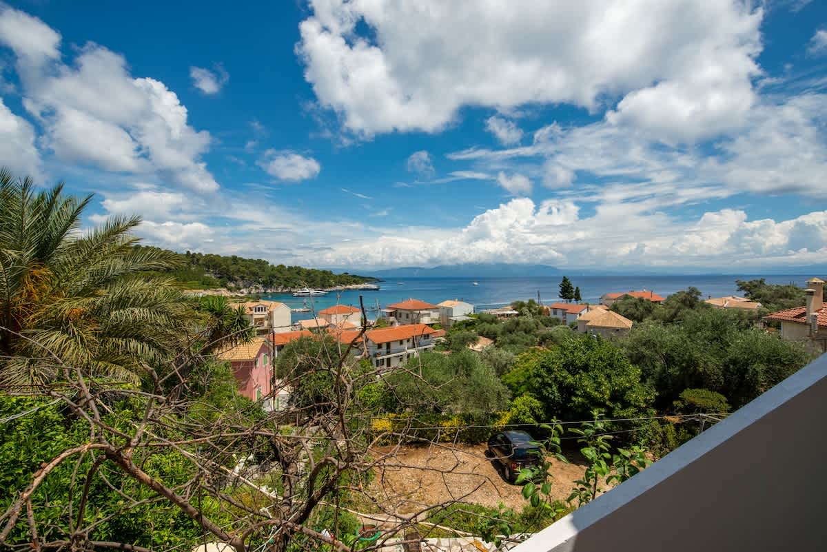 Fenia's Nest - Charming Sea Escape in Gaios, Paxos — Gaios, Paxoi — vacation rental