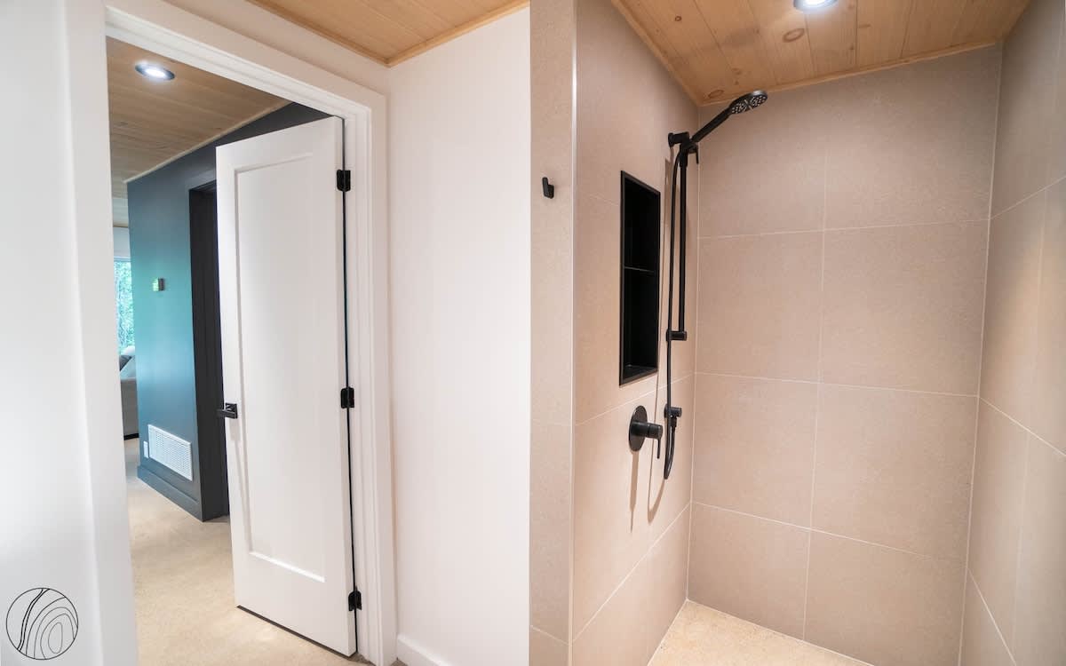 Chalet image 36