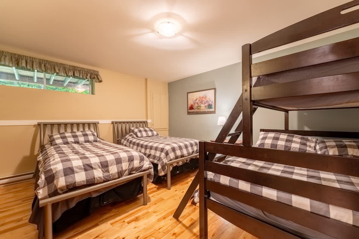 Chalet image 33