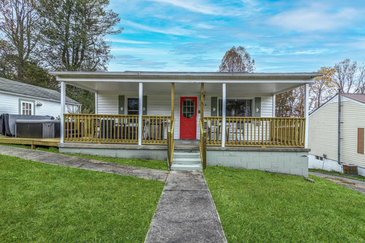 Welcome to Elwood Cottage!