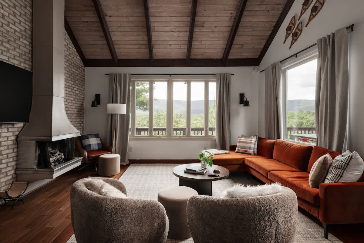 Hot Tub, Sauna, Theater & Minutes to Bryce Resort