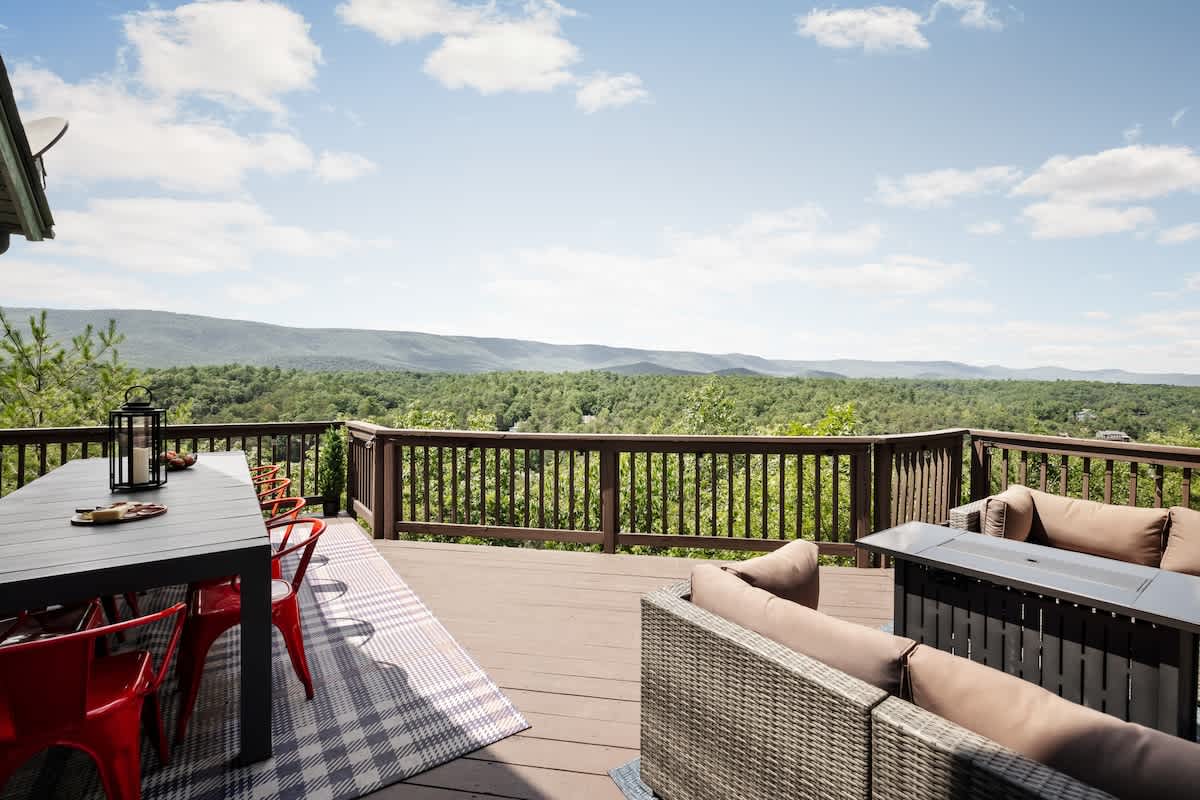 Hot Tub, Sauna, Theater & Minutes to Bryce Resort