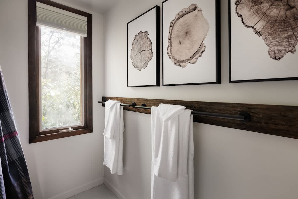 Hot Tub, Sauna, Theater & Minutes to Bryce Resort