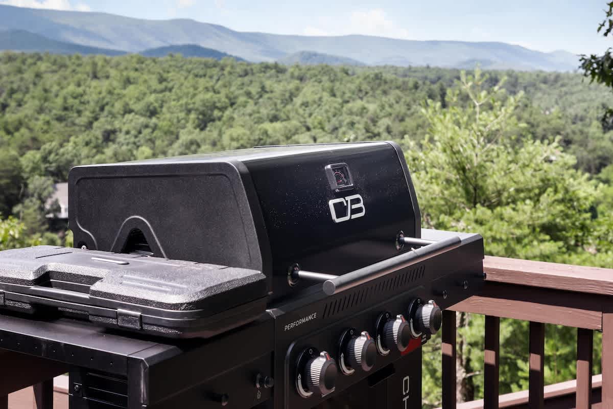 Hot Tub, Sauna, Theater & Minutes to Bryce Resort